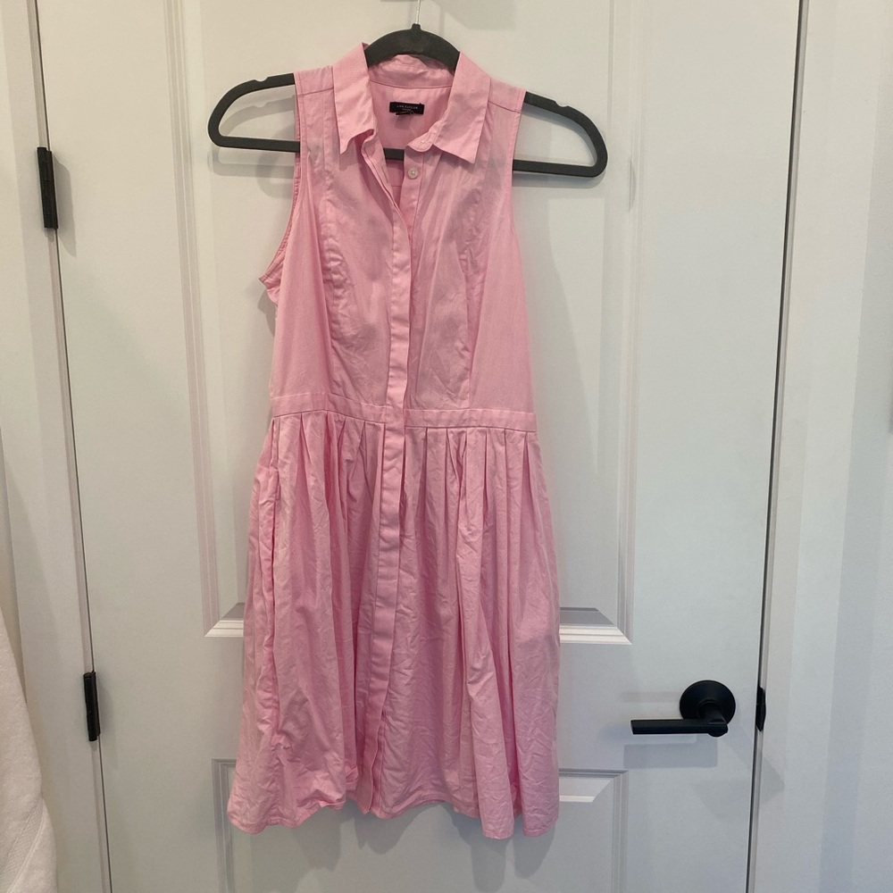 Pink Ann Taylor dress with pockets!